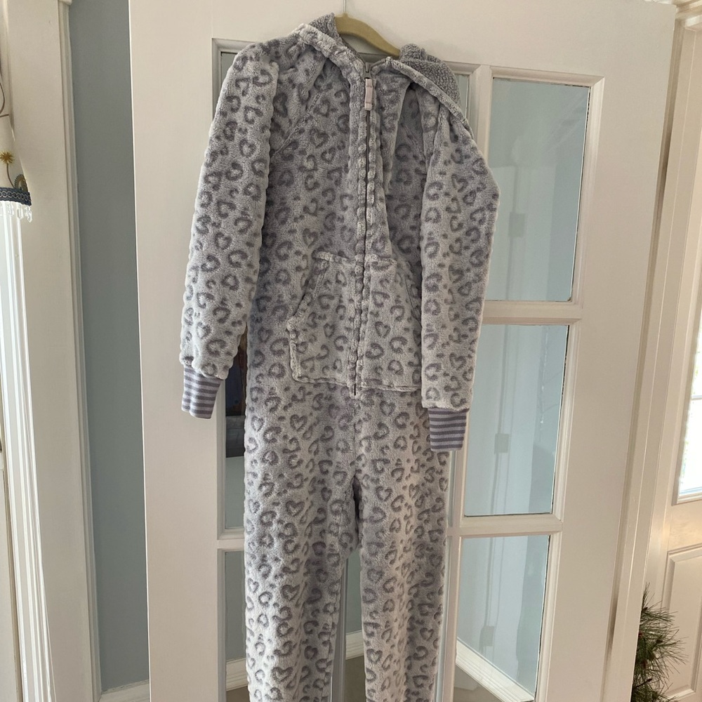 Girls Onsie size 7/8
